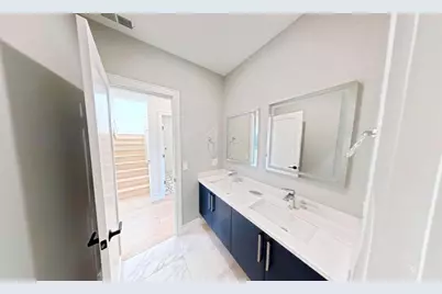 338 Nevada St #338, Newton, MA 02460 - Photo 9