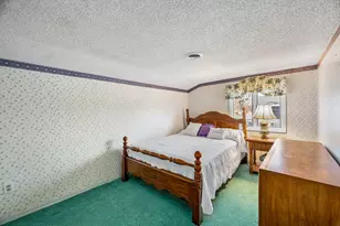 37 Pinewood Ave, Billerica, MA 01821 - Photo 27