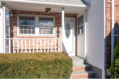 37 Pinewood Ave, Billerica, MA 01821 - Photo 9