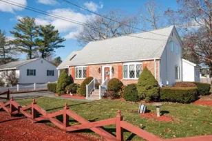 37 Pinewood Ave, Billerica, MA 01821 - Photo 3