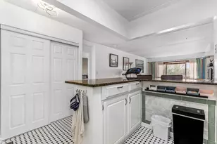 4975 Washington, Boston, MA 02132 - Photo 5