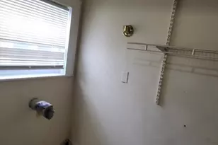 238 Hildreth St, Lowell, MA 01850 - Photo 9