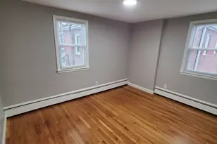 433 B Sea St, Quincy, MA 02169 - Photo 9