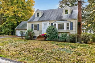 37 Pine St, Bedford, MA 01730 - Photo 27