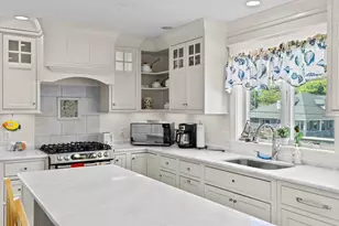 33 Oceanside Dr, Scituate, MA 02066 - Photo 5