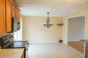 14 Eastern Ave, Haverhill, MA 01830 - Photo 7