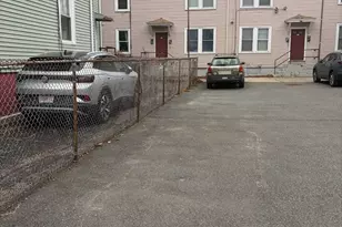 53 Oak St, Somerville, MA 02143 - Photo 11