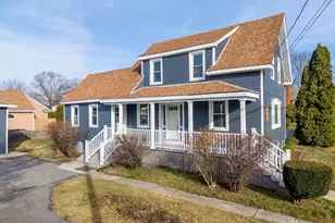 32 Cedar St, Fairhaven, MA 02719 - Photo 1
