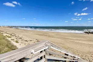 13 HILLTOP Dr, Sandwich, MA 02563 - Photo 33