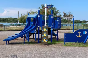 13 HILLTOP Dr, Sandwich, MA 02563 - Photo 31