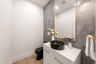 128 Charlemont, Newton, MA 02461 - Photo 23