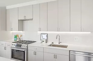 256 Dorchester St, Boston, MA 02127 - Photo 9