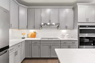 6 Stratton Dr, Woburn, MA 01801 - Photo 3