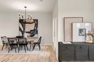 6 Stratton Dr, Woburn, MA 01801 - Photo 9