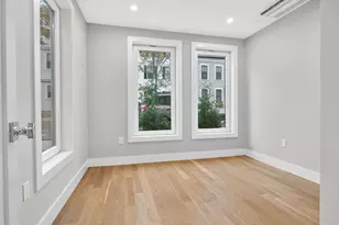 551 E 7th St, Boston, MA 02127 - Photo 9