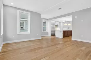 551 E 7th St, Boston, MA 02127 - Photo 7