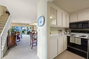 9 Skinners Path, Marblehead, MA 01945 - Photo 5