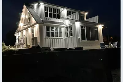 395 Park Avenue, Portsmouth, RI 02871 - Photo 3