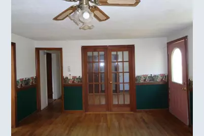 20 Marc Ave, Southbridge, MA 01550 - Photo 9