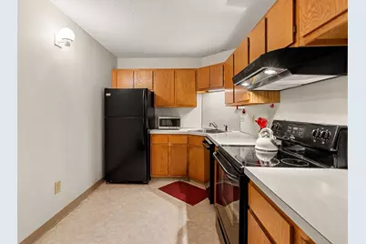 159 Main St #12B, Stoneham, MA 02180 - Photo 3