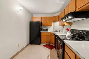 159 Main St, Stoneham, MA 02180 - Photo 3