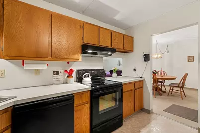 159 Main St #12B, Stoneham, MA 02180 - Photo 5