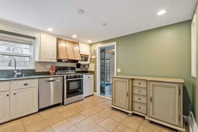 321 Cambridge St, Burlington, MA 01803 - Photo 5