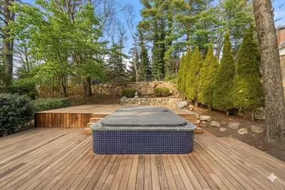 84 Royalston Rd, Wellesley, MA 02481 - Photo 7