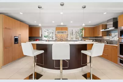 84 Royalston Rd, Wellesley, MA 02481 - Photo 21