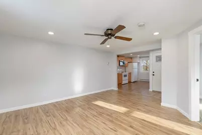 129 Friend St #3, Amesbury, MA 01913 - Photo 9