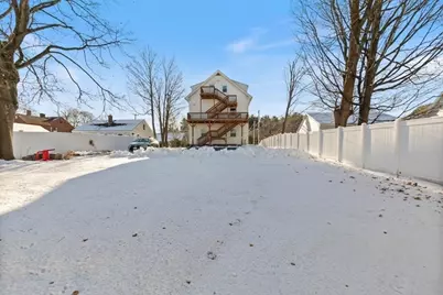 129 Friend St #3, Amesbury, MA 01913 - Photo 25