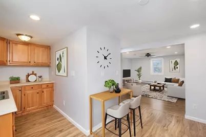 129 Friend St #3, Amesbury, MA 01913 - Photo 3