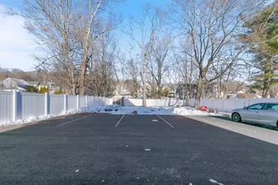 129 Friend St #2, Amesbury, MA 01913 - Photo 21