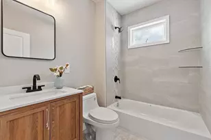 42 N Worcester Ave, Worcester, MA 01606 - Photo 13