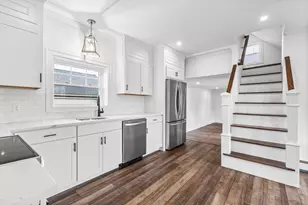 5 Smith St, Rockport, MA 01966 - Photo 13