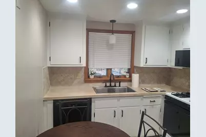 112-114 Cherry St #1, Malden, MA 02148 - Photo 3