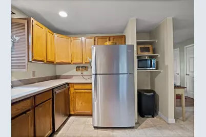 106 Lundberg St #6, Lowell, MA 01852 - Photo 9