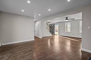 19 Valerie Dr, Plainville, MA 02762 - Photo 5