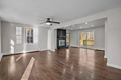 19 Valerie Dr, Plainville, MA 02762 - Photo 3