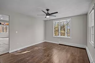 19 Valerie Dr, Plainville, MA 02762 - Photo 9