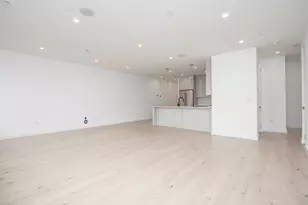 340 W 2nd St, Boston, MA 02127 - Photo 15