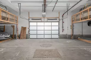 340 W 2nd St, Boston, MA 02127 - Photo 35