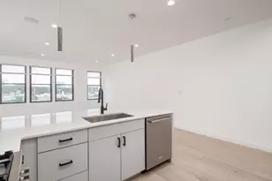 340 W 2nd St, Boston, MA 02127 - Photo 9