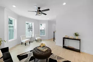 104 Lincoln St, Holyoke, MA 01040 - Photo 9