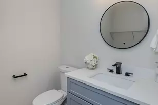 104 Lincoln St, Holyoke, MA 01040 - Photo 15