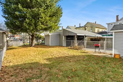 154 Summit St #2, Pawtucket, RI 02860 - Photo 7