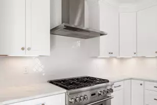 1060 Grove St, Framingham, MA 01701 - Photo 5