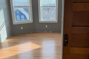 29 Boardman St, Worcester, MA 01606 - Photo 5