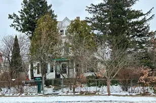 158 Pleasant St, Holyoke, MA 01040 - Photo 1