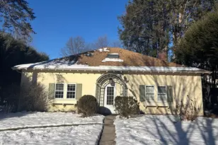 61 Harrison Ave, Northampton, MA 01060 - Photo 1